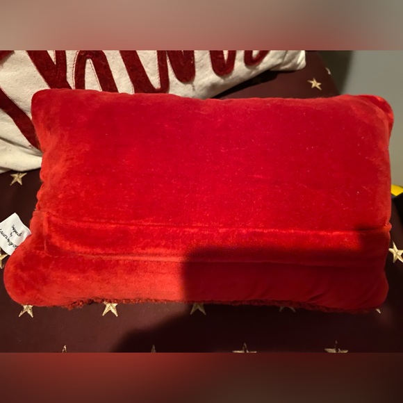 Chandler 4 Corners Laura Megroz hooked wool Merry Christmas pillow - Picture 3 of 4